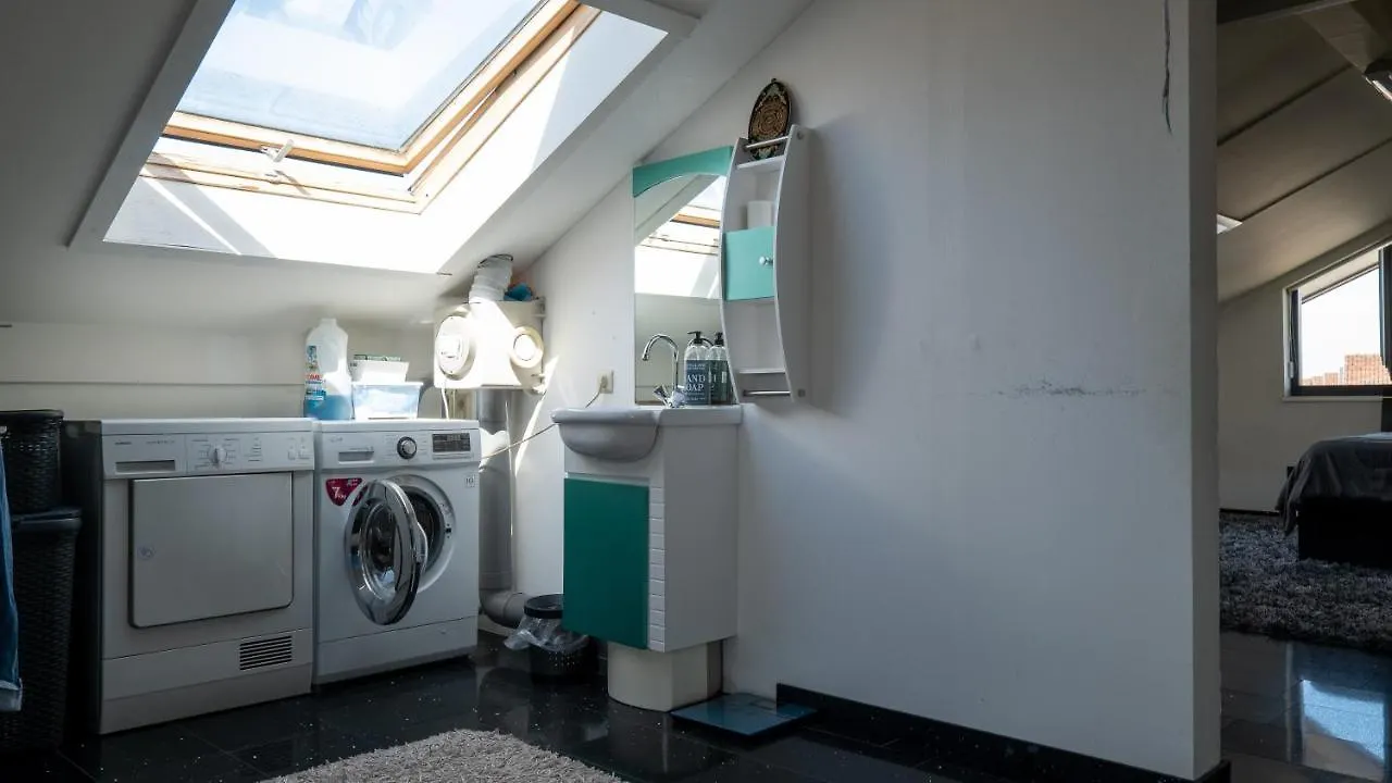 Holiday home Big 5-Bedroom House In Capelle Aan Den Ijssel